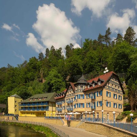 Hotel Praha Hřensko エクステリア 写真